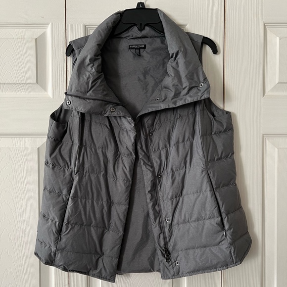 Eileen Fisher Quilted Down Puffer Vest size LP (Like NEW!) - Picture 3 of 6